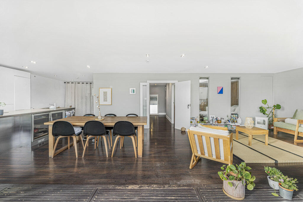 Reception/Kitchen