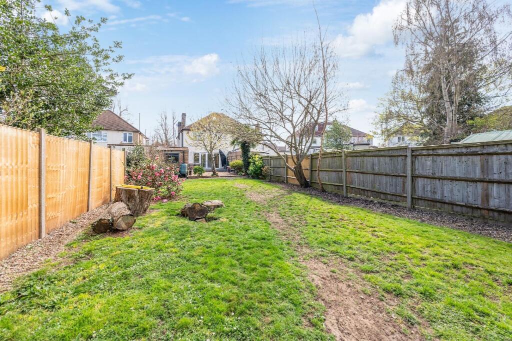 LONDON ROAD (14).jpg