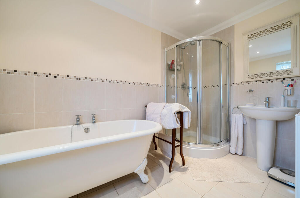 66fe56bfd69c5-l-1194352 (16)