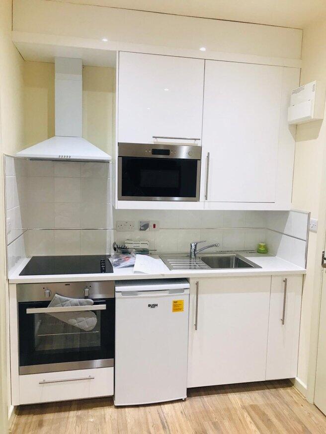 chatsworth-road-nw2-4bh-982951
