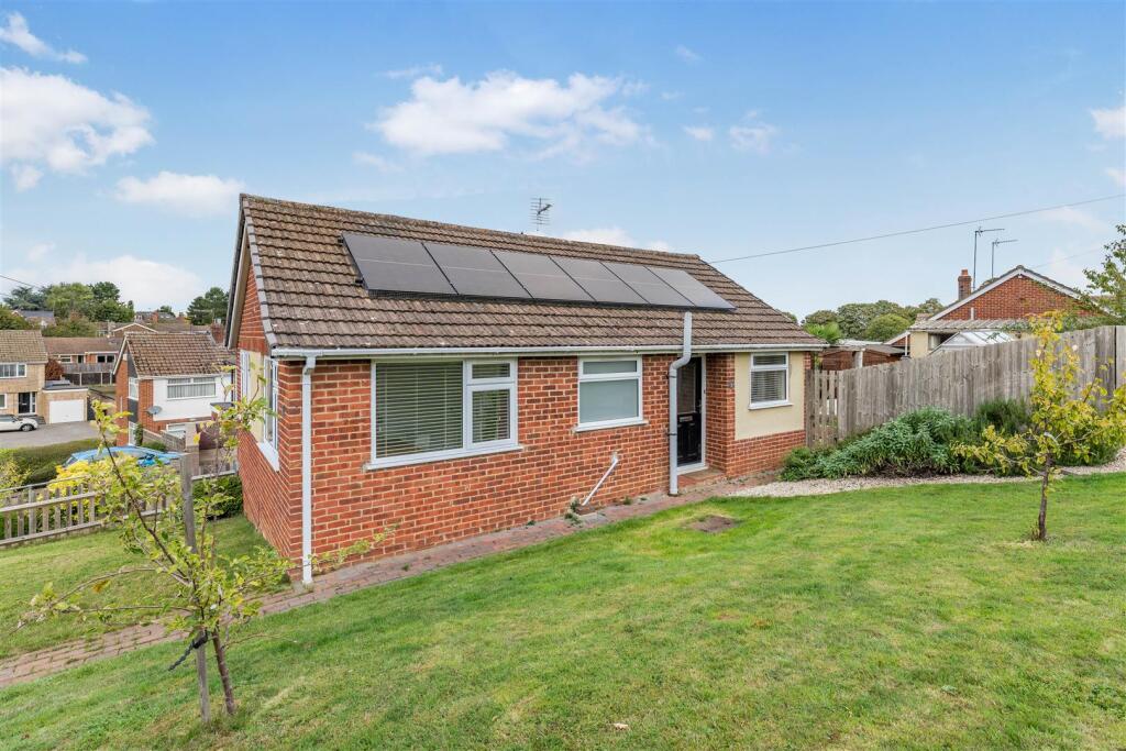 1 Sandell Close, Banbury-3.jpg