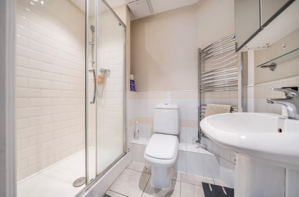 1303606-1-683ed06...