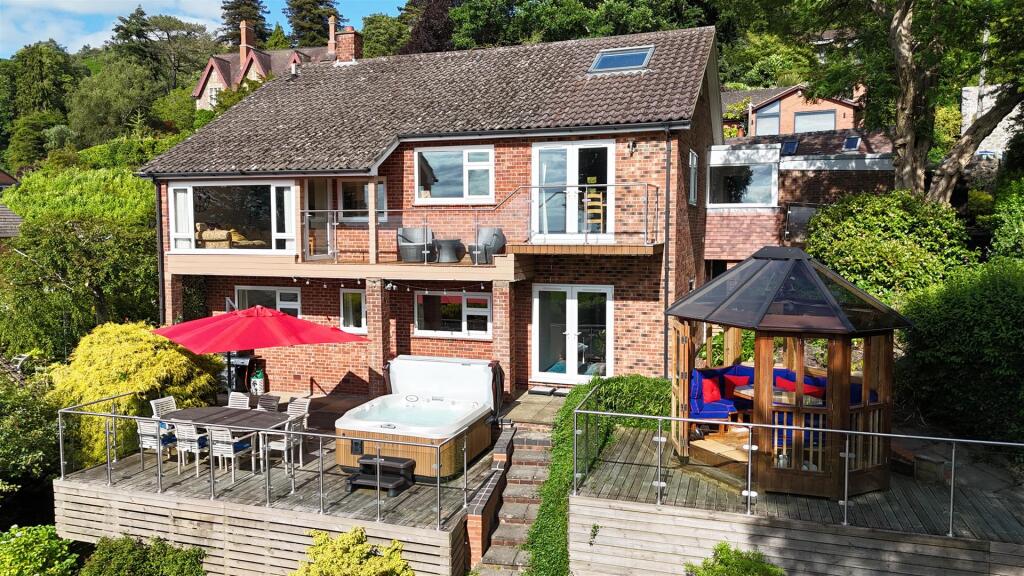 dji_fly_20250623_174304_0185_1750715924927_photo.j