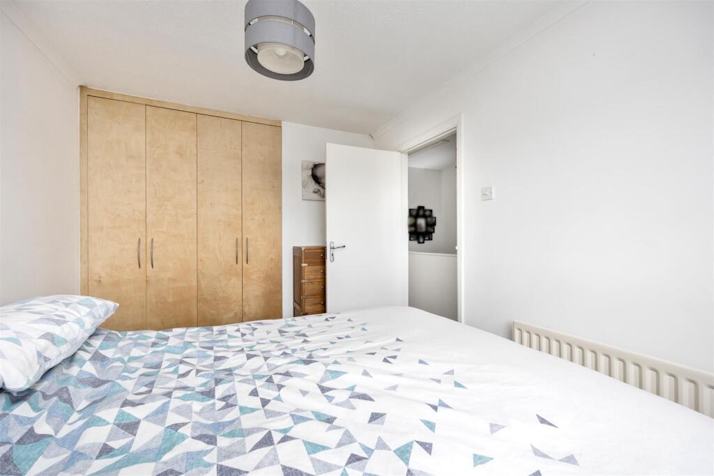 Coleridge Close_3-005.jpg