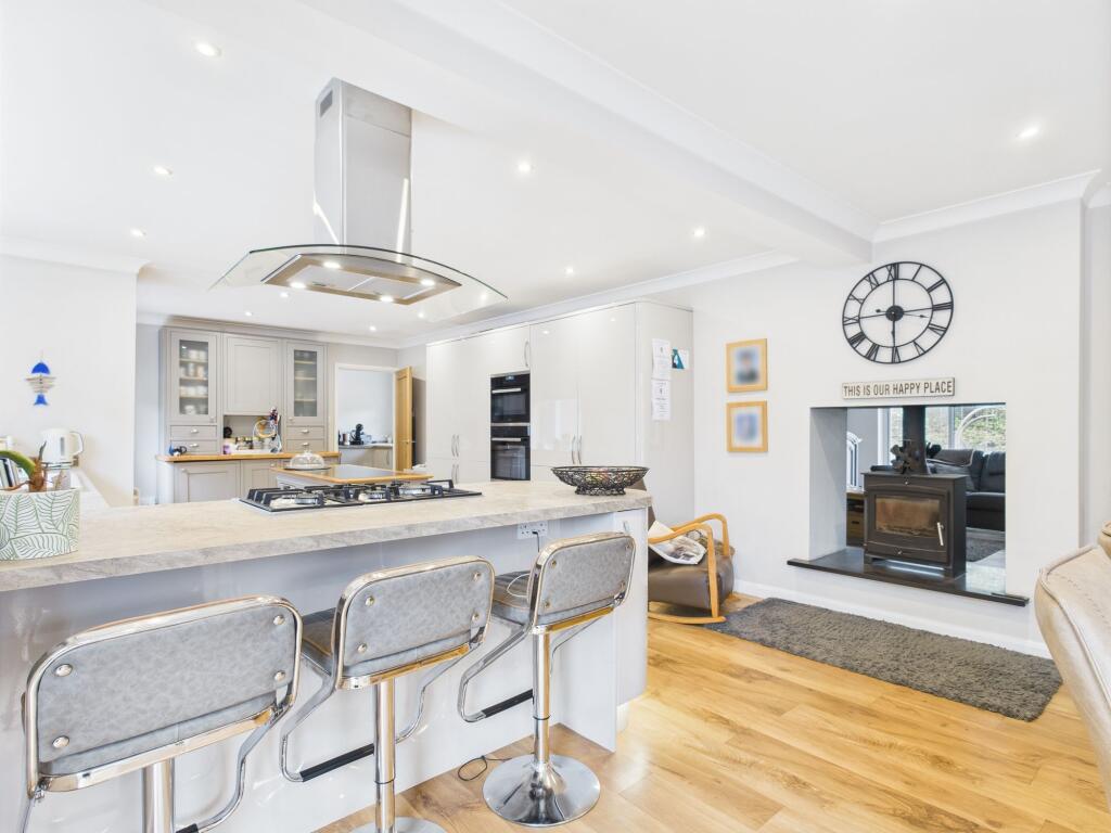 Kitchen / Lounge / Diner