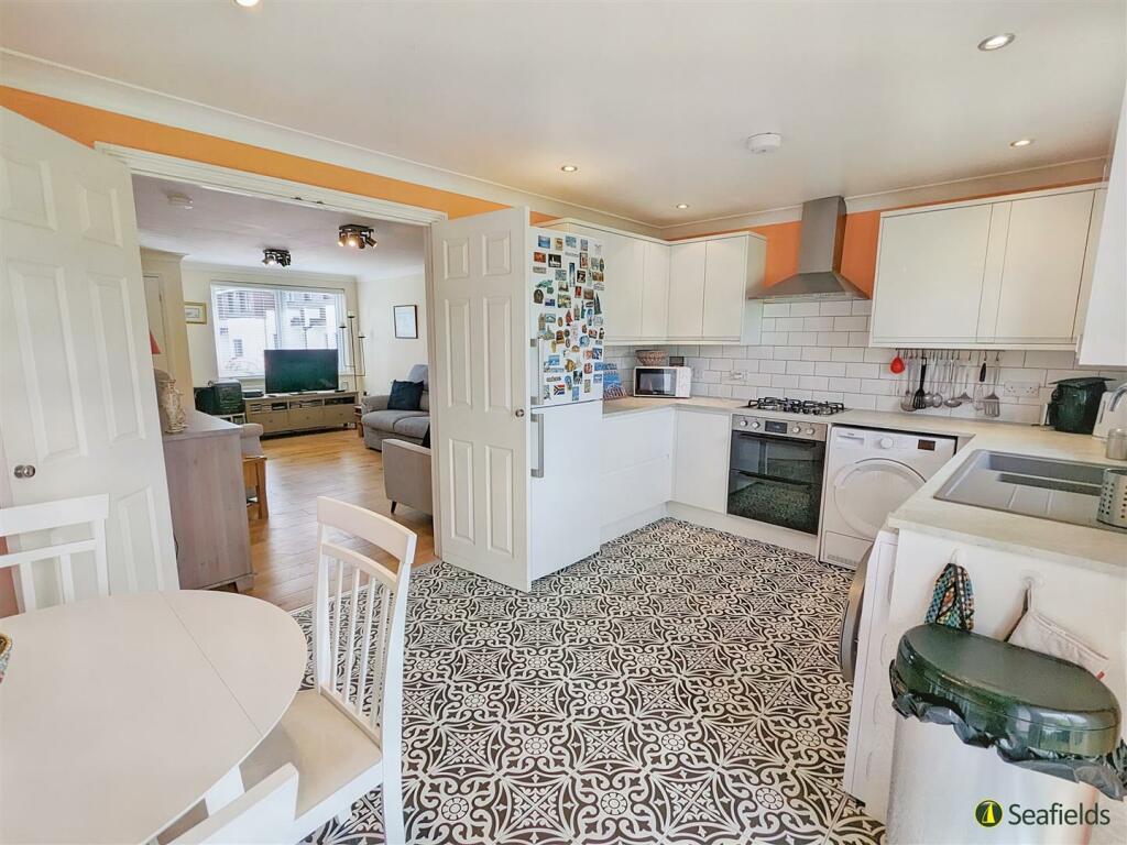 Kitchen through to S Rm.jpg
