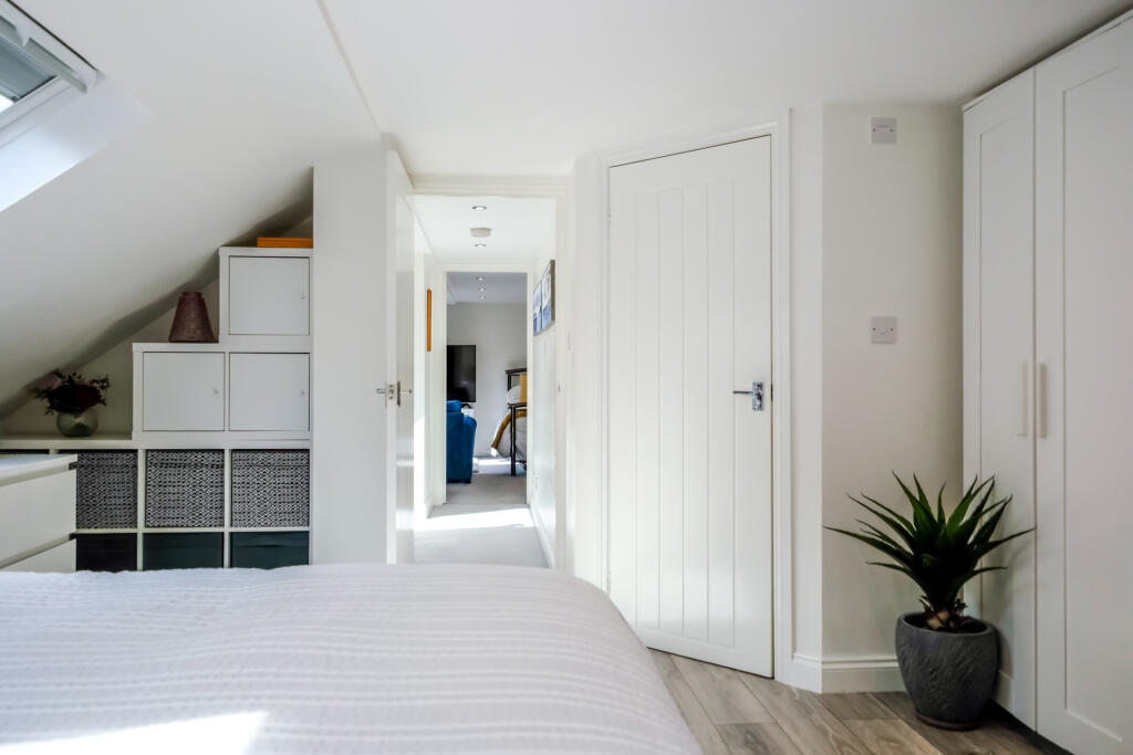 Bedroom 1 to Bedroom 2