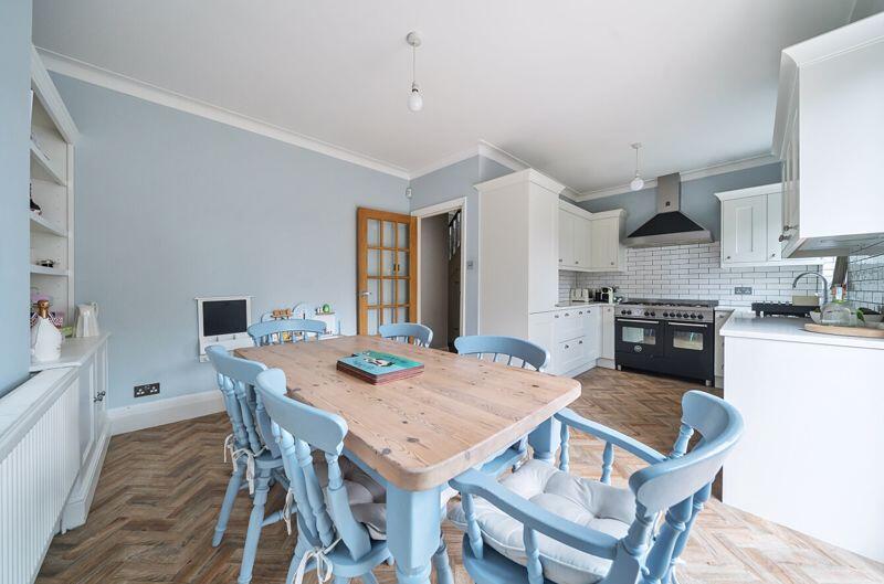 Kitchen Diner angle 2