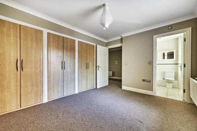 Bedroom with en suite.jpeg