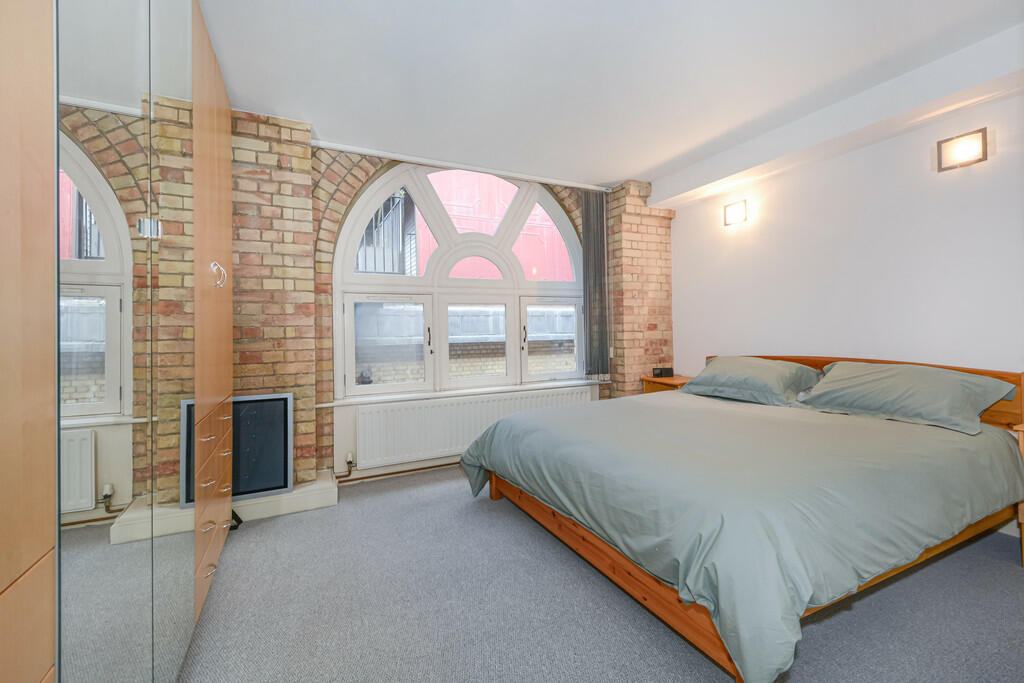 37 Pump House Clo...