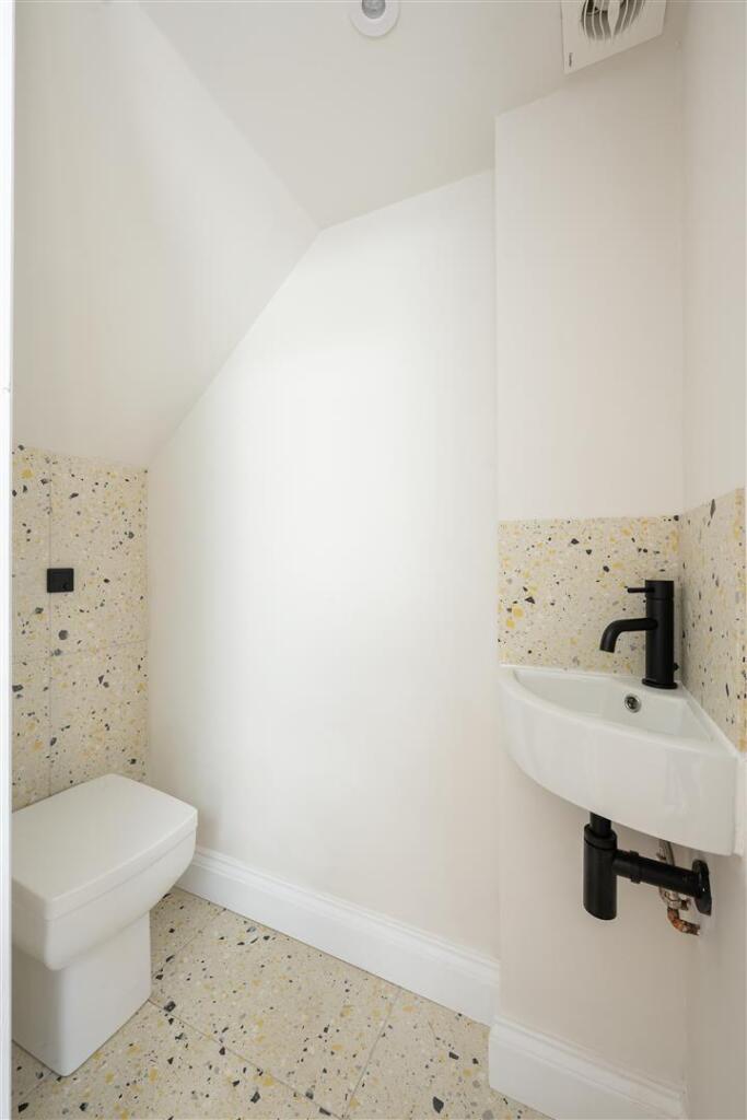 Queen Elizabeth Road E17