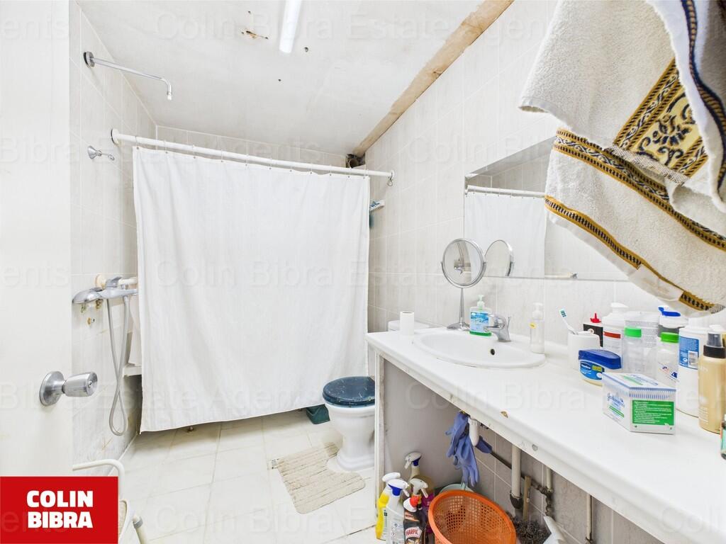 CAM04175G0-PR0028...