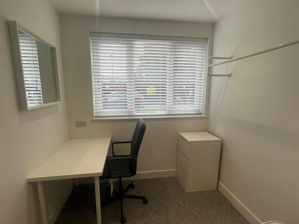 103 St Pauls 23 Bed2a.jpg