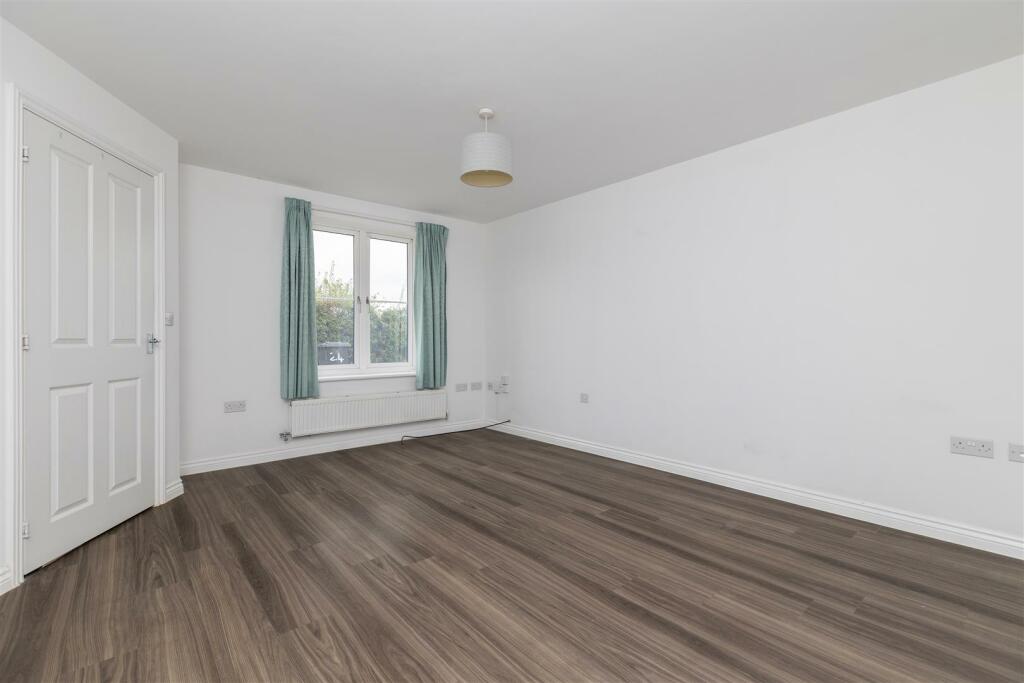 24 Taylors Road-7.jpg