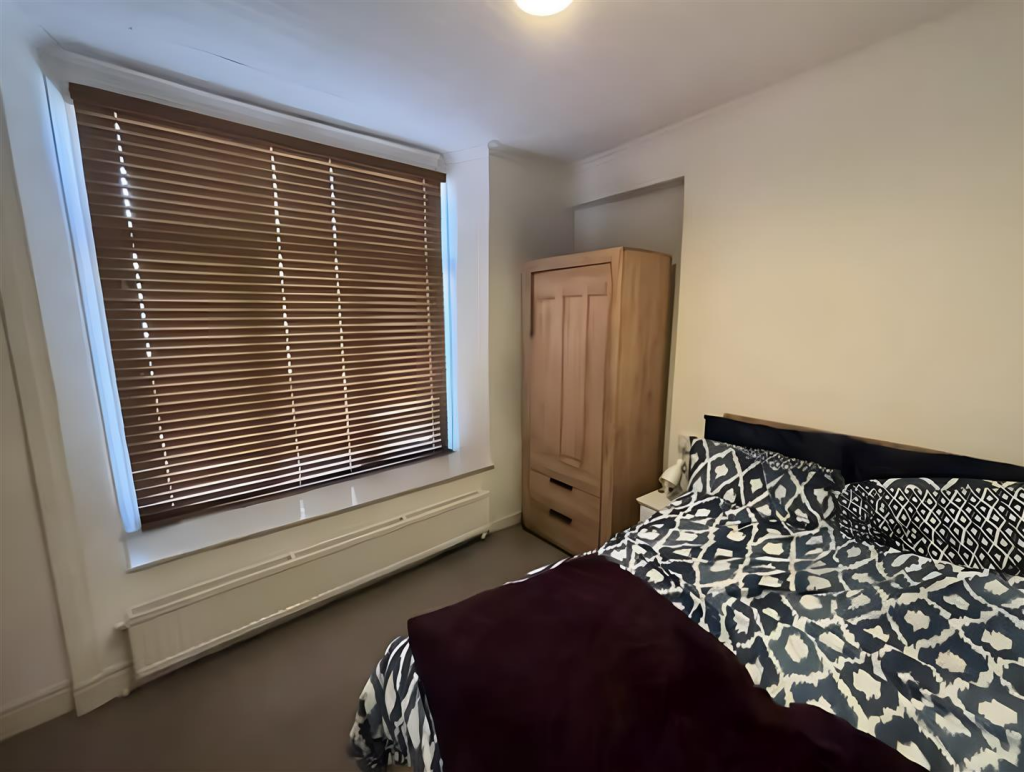 Bedroom 1.png
