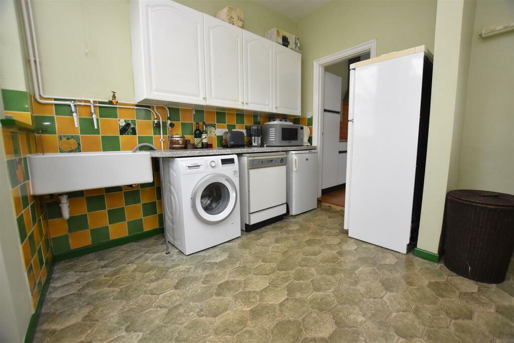 Utility Room.JPG