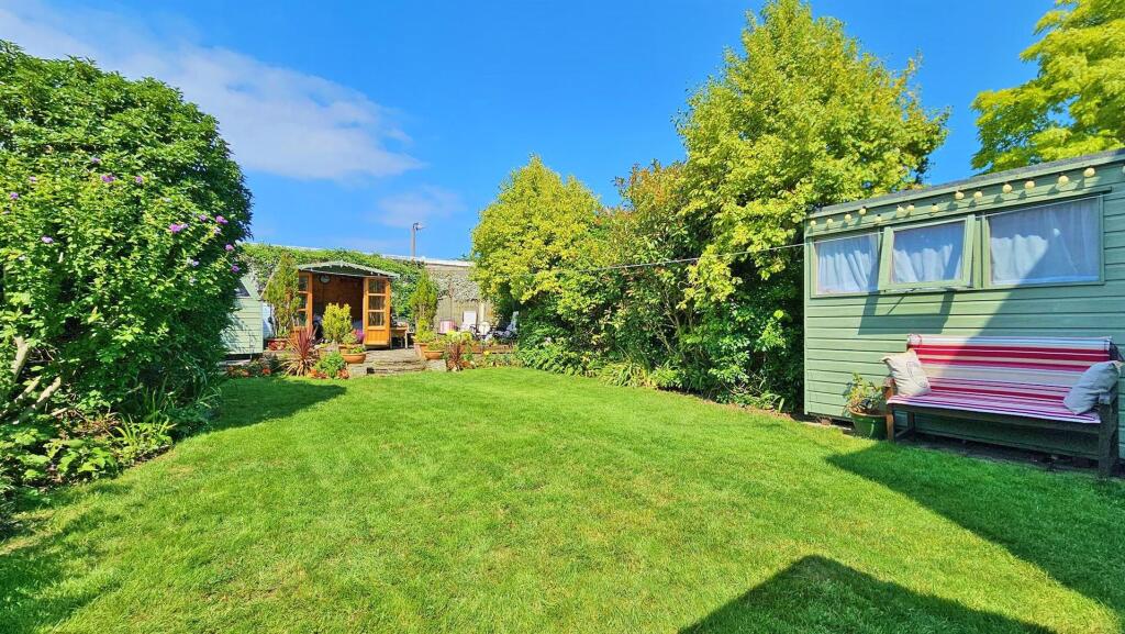 Alternate Outside Rear View