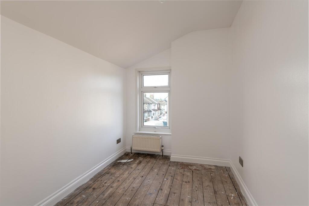 3 Bedroom Terraced for Sale