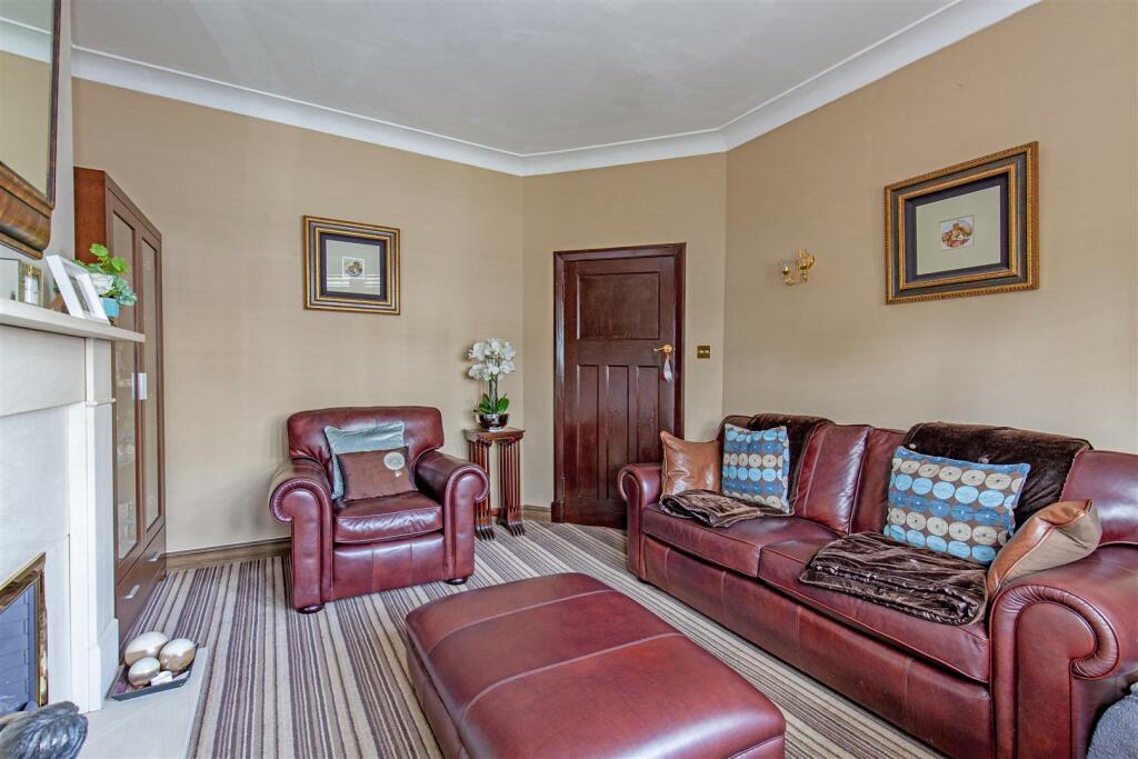 Reception Room-2.jpg