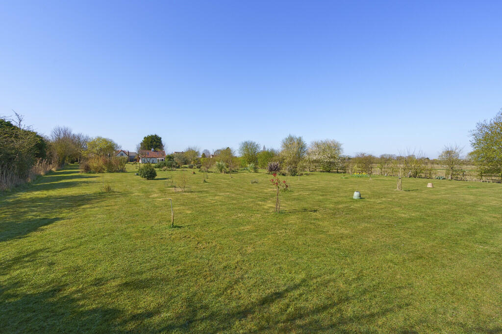 89038_The Orchard...