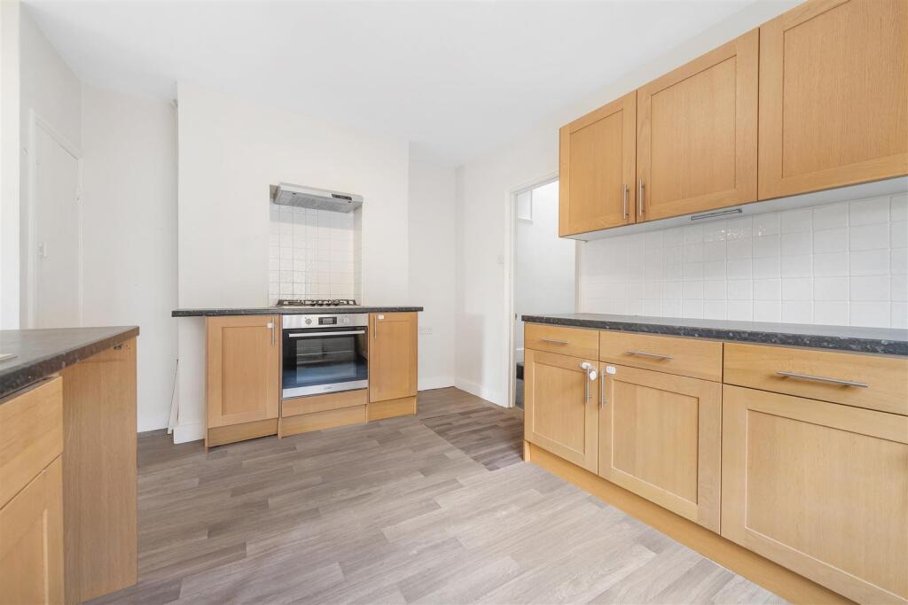 37 Tremaine Road-7.JPG