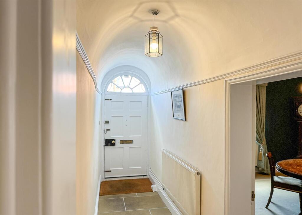 ENTRANCE HALL