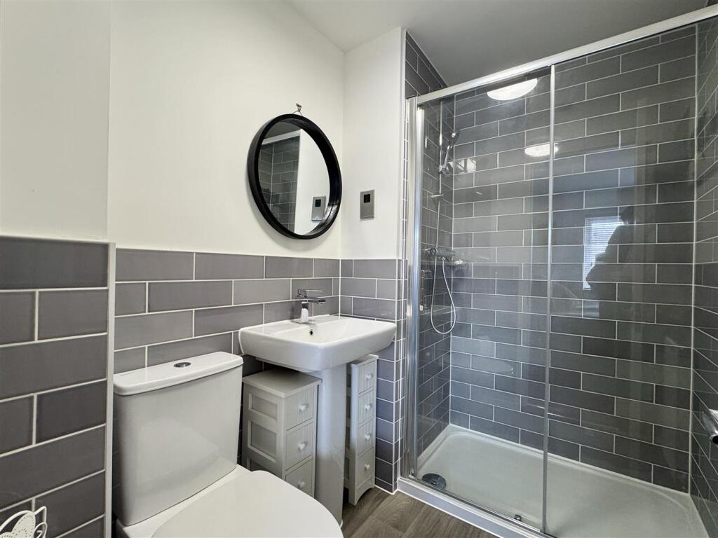En-Suite Shower Room