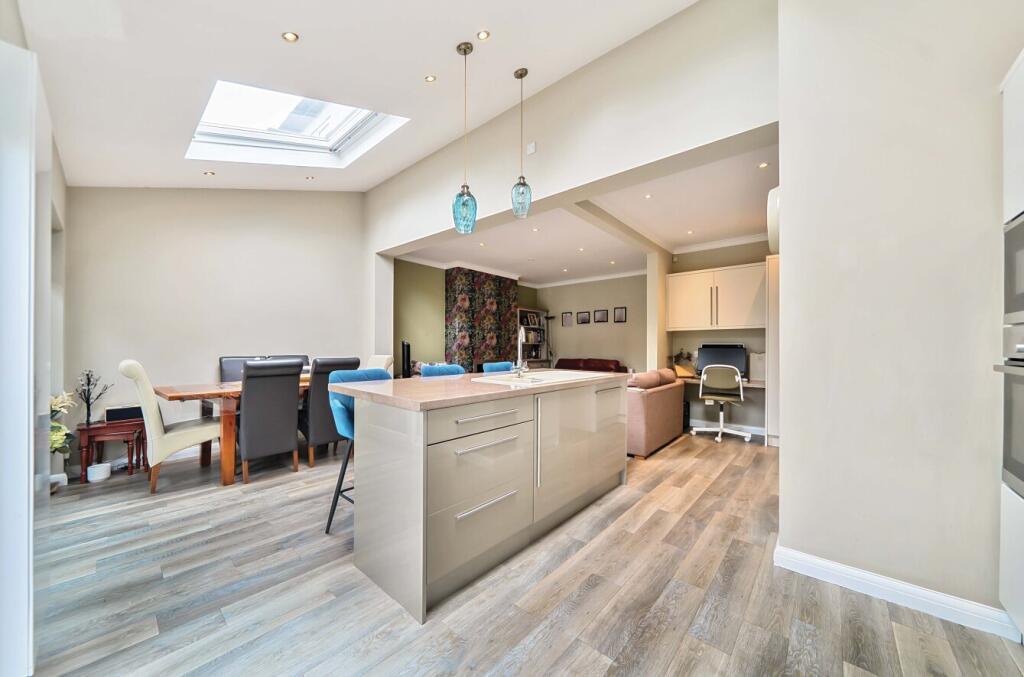 1317962-8-686590f...