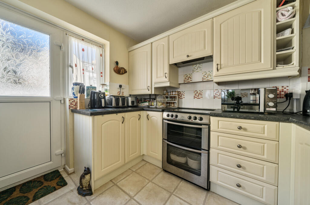 1310921-7-6852ddd...