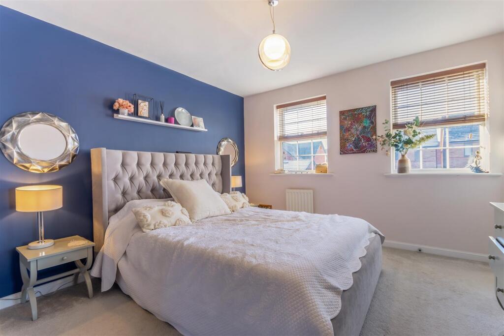 8632521-interior19.jpg