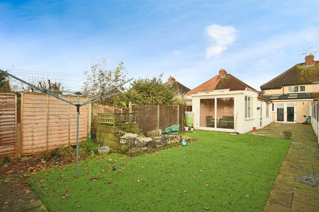 Extensive Rear Garden