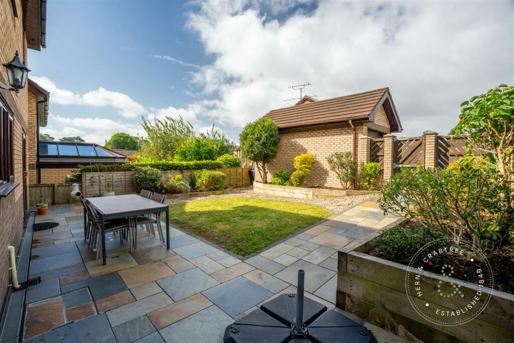 De Braose Close, Danescourt, Hern Crabtree (5).jpg