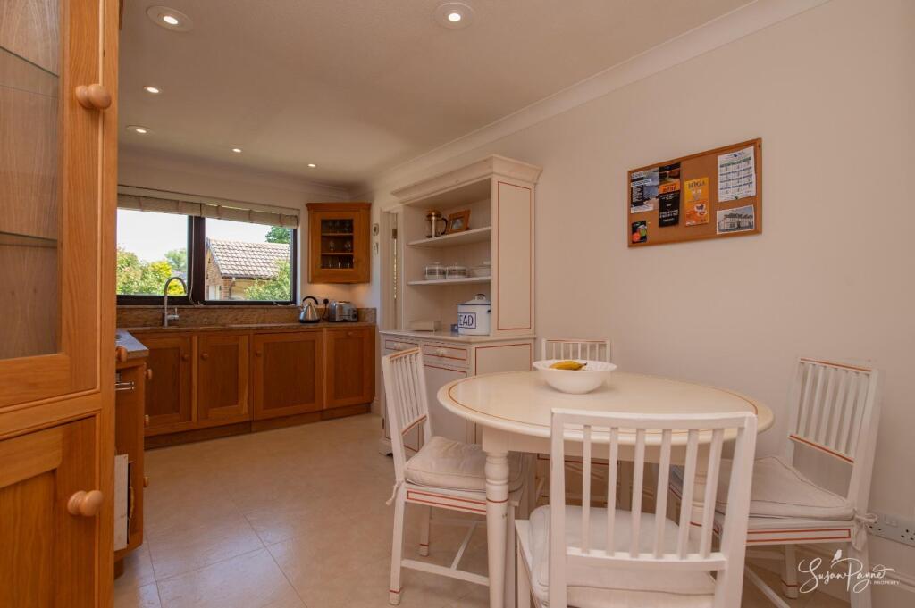 Kitchen - Breakfast Room