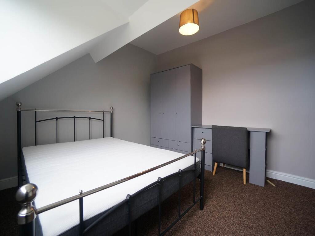 Bedroom 4.3.JPG