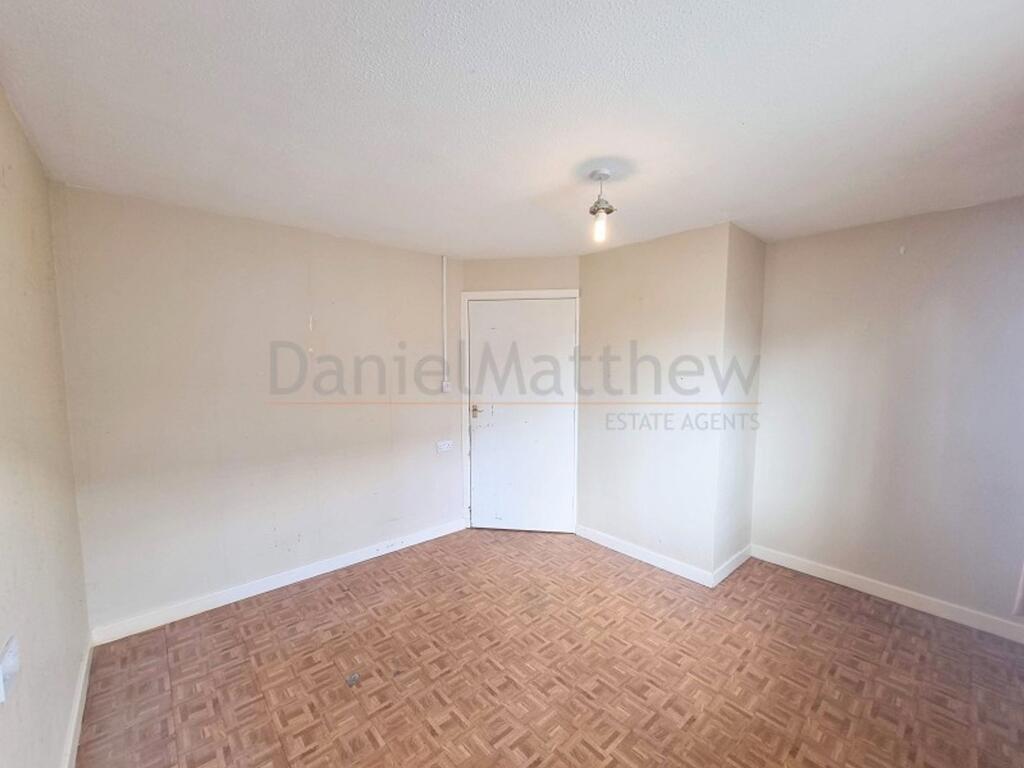 Gwaun Coed, Brackla, CF31