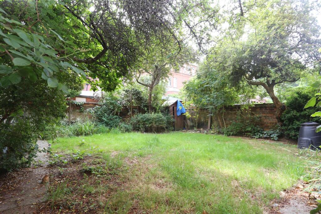 3, 27 Fourth Ave garden.jpg