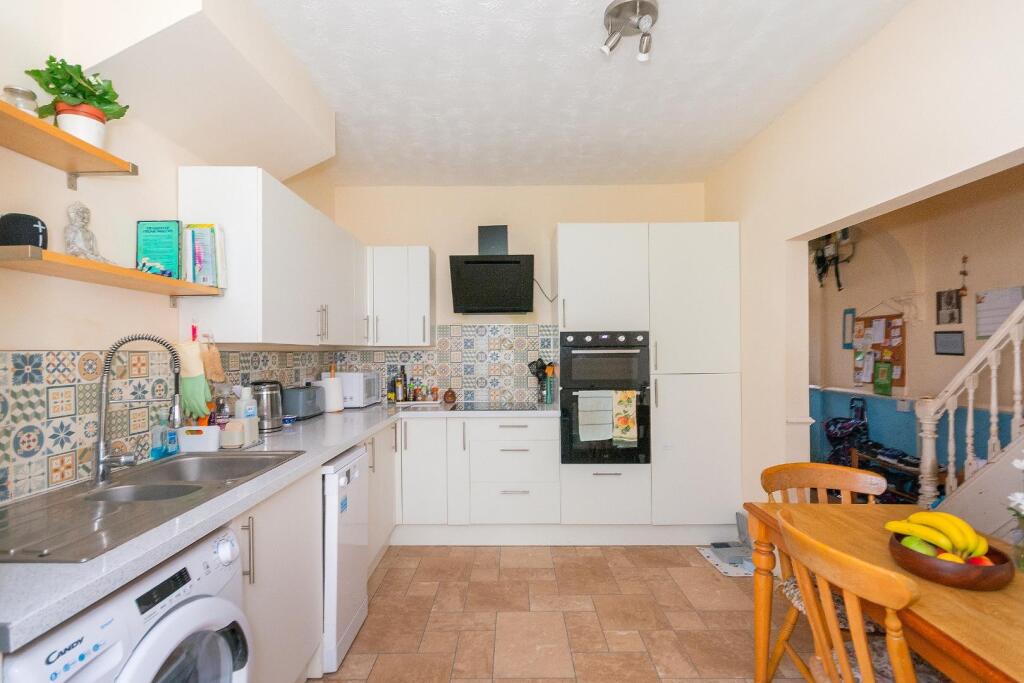 2B2REN - Kitchen A.jpg