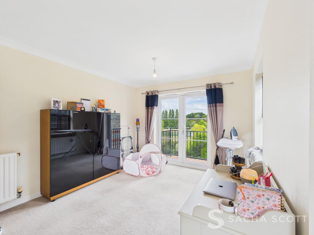 Dining Area / Balcony