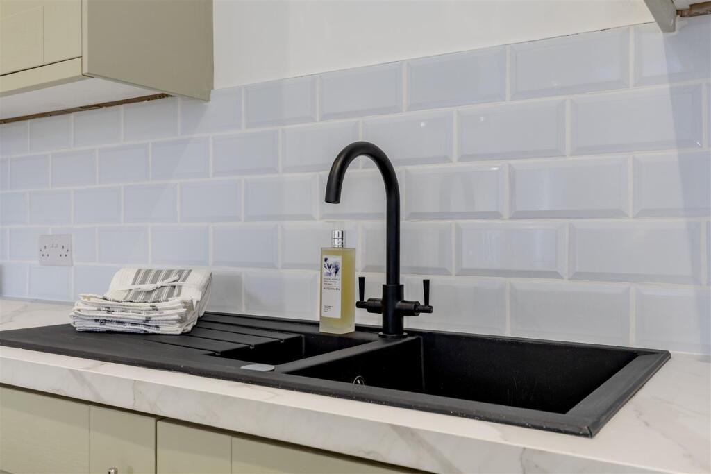 Impressive Extended Dining Kitchen