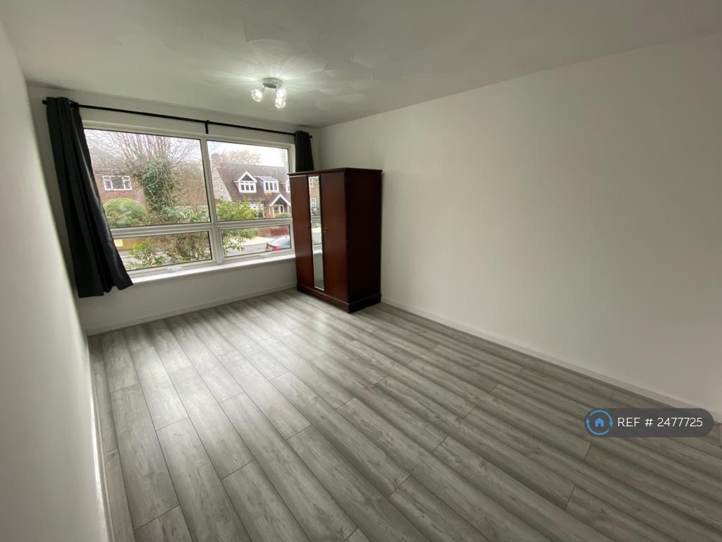 Spacious Master Bedroom- Double Bedroom 
