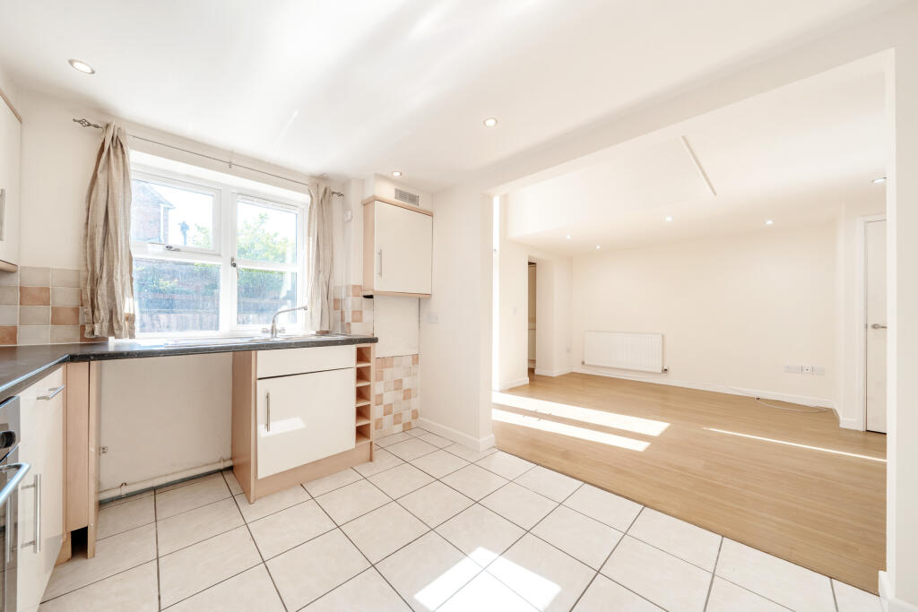 Fitted Kitchen