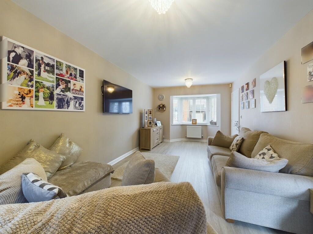 CAM02854G0-PR0121...