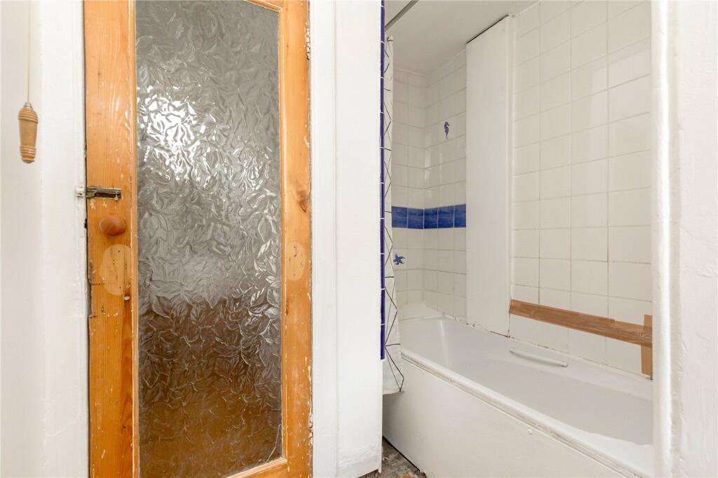 Montgomery Street 22