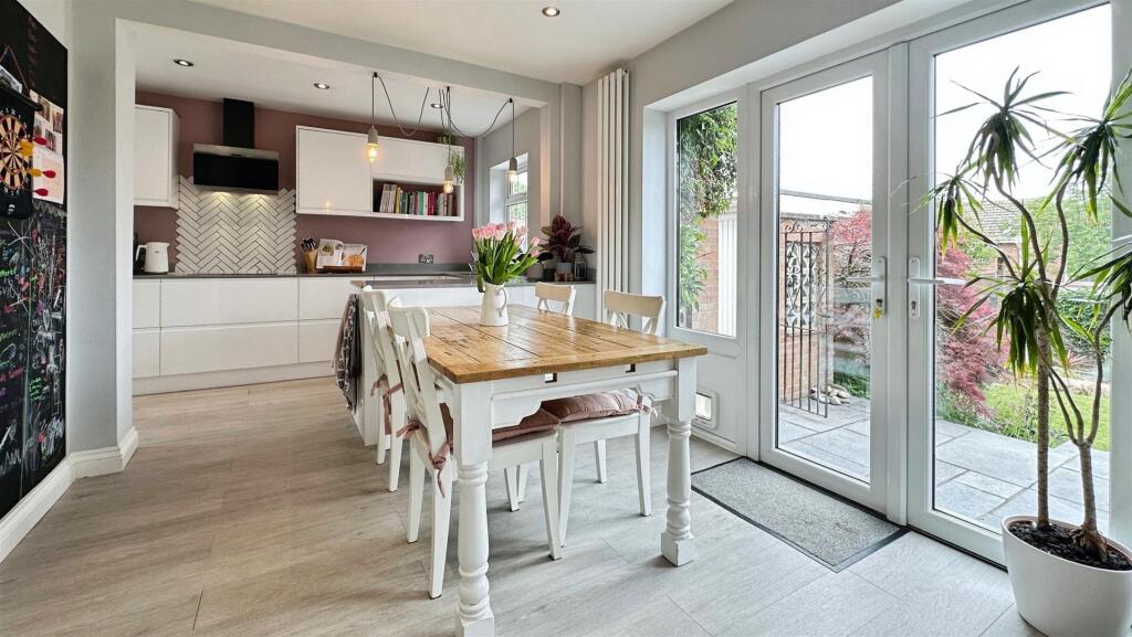 0107752a--4941-A089-D88AB07DF09C-15878-00000578F9E