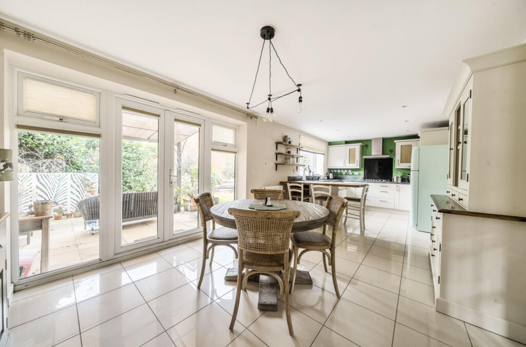 Kitchen / Diner