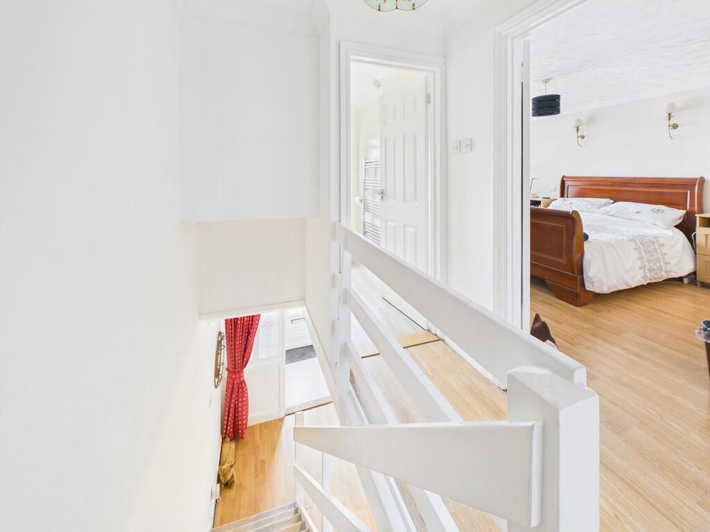 CAM05068G0-PR0056...