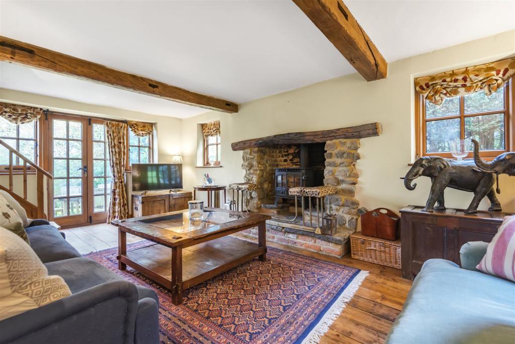 Living Room .jpg