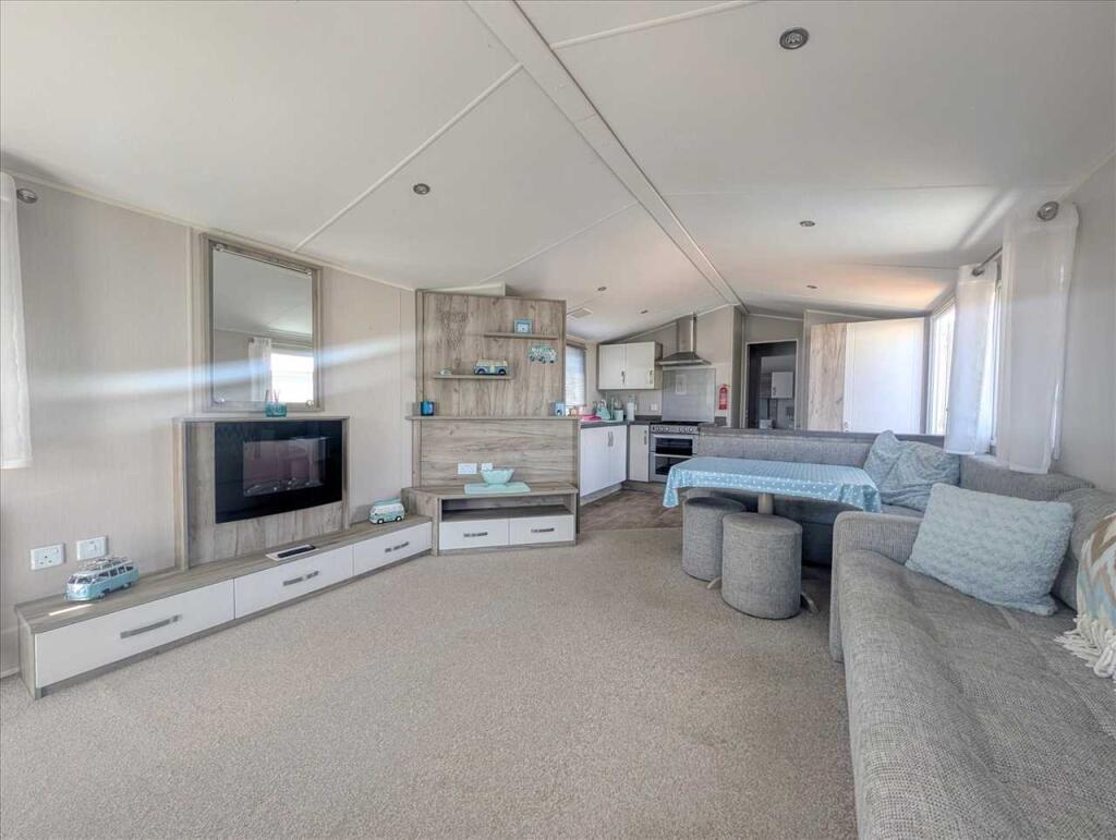Lounge/Diner/Kitchen
