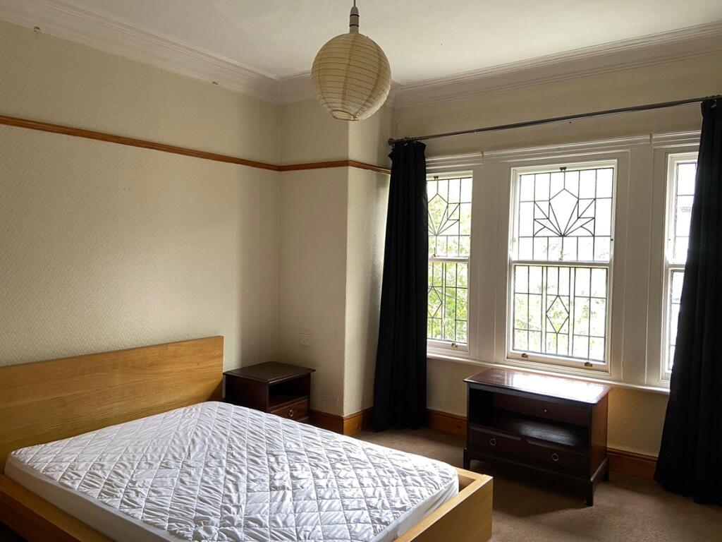 Bedroom 1(2)