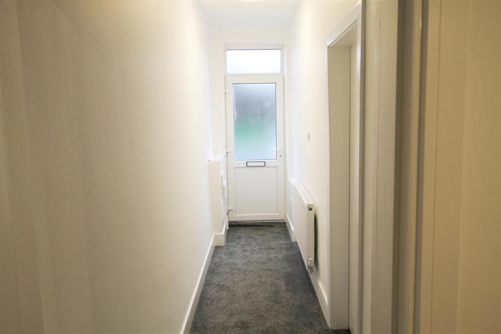Entrance hall.jpg